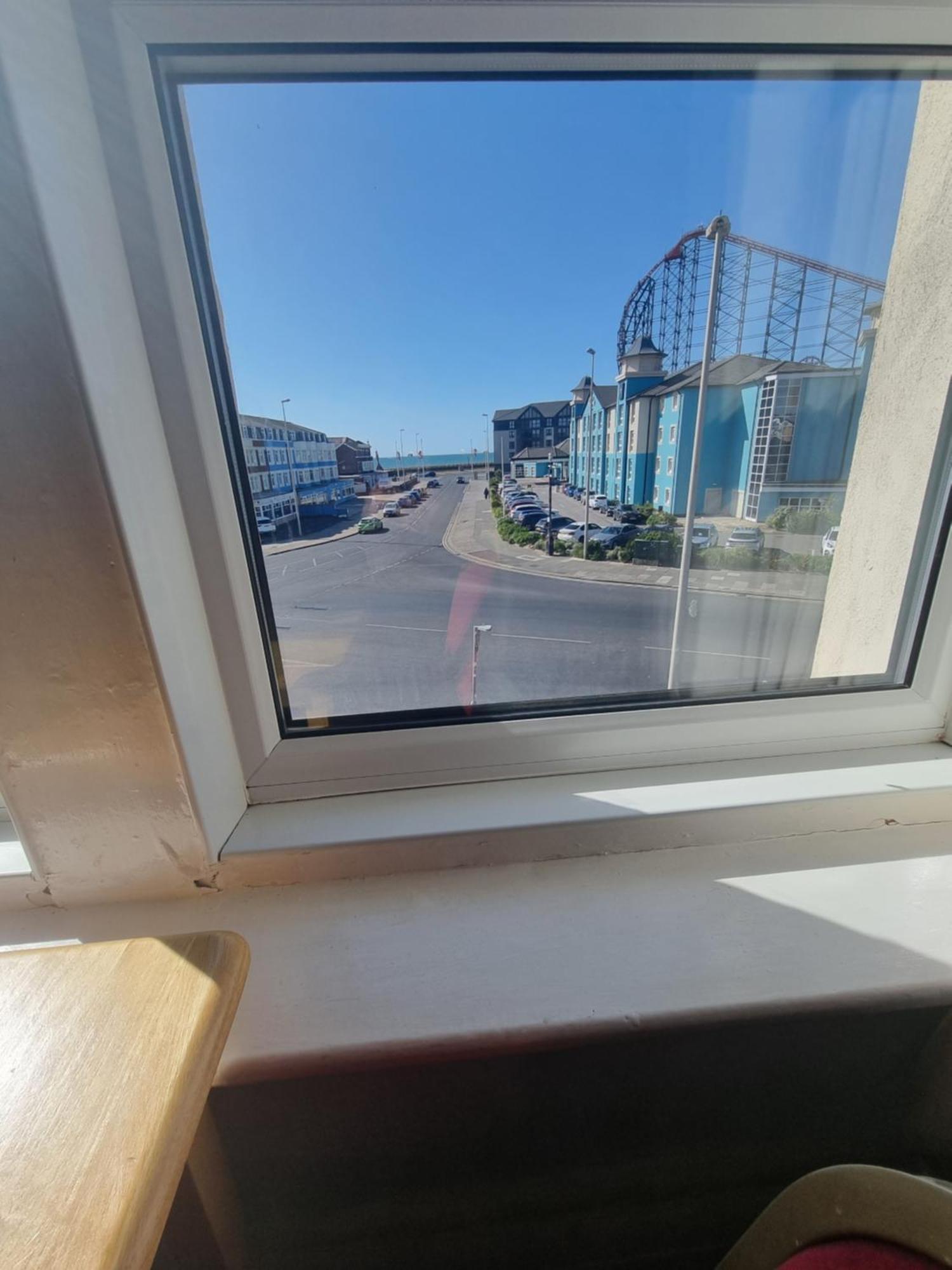 Henson Hotel Pleasure Beach Blackpool Quarto foto